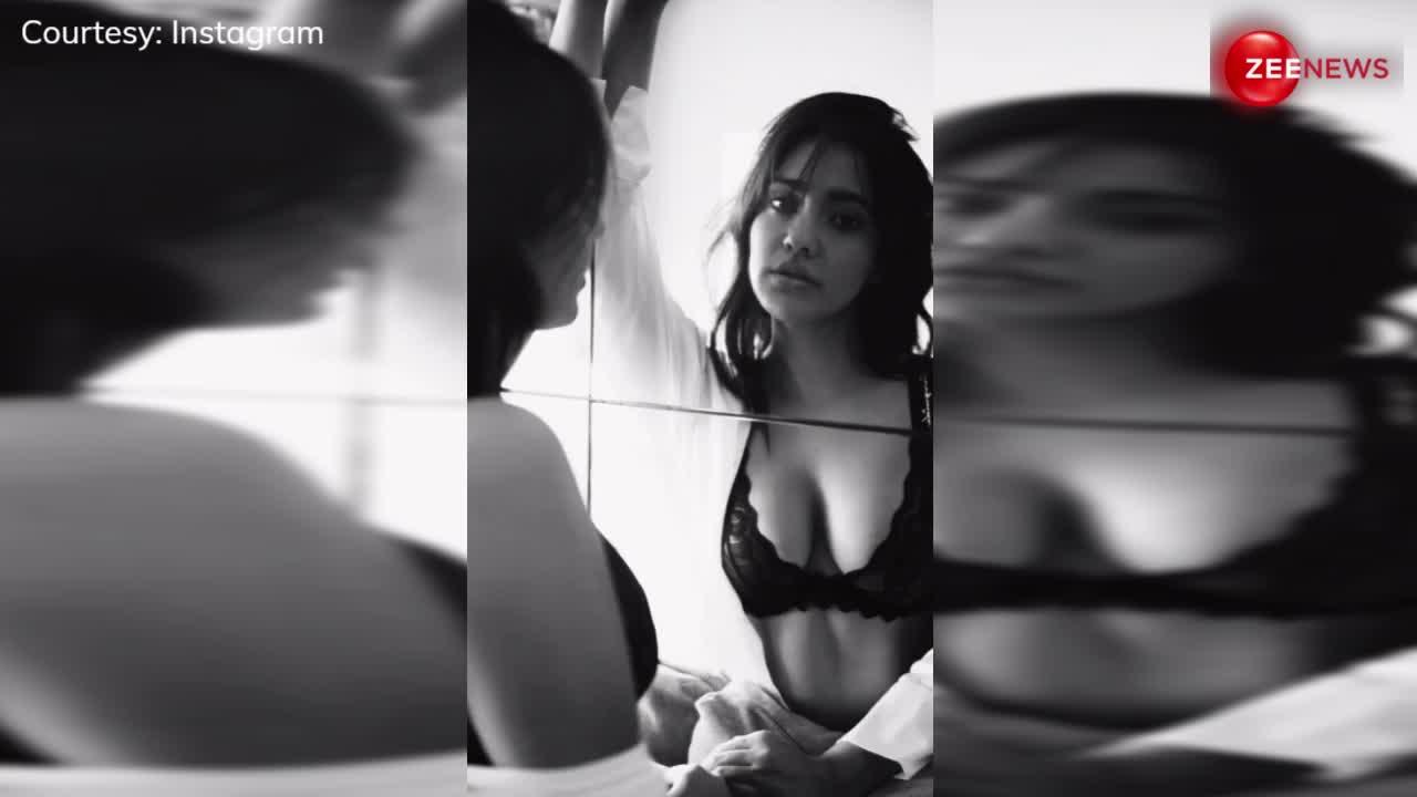 वायरल हुआ Neha Sharma का बाथरोब लुक, ग्लैमरस तस्वीरें देख नहीं भरेगा मन; बोले फैंस- मार ही डालोगी ?