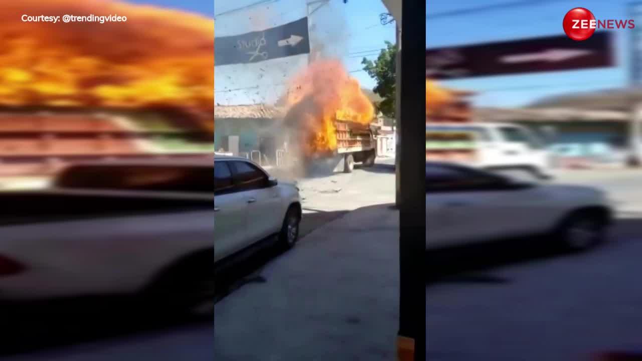 Scariest Video: गाय-भैंस के चारे से भरे ट्रक में लगी भीषण आग, फिर ड्राइवर ने कुछ ऐसा किया.. देख भौचक्के रह गए लोग