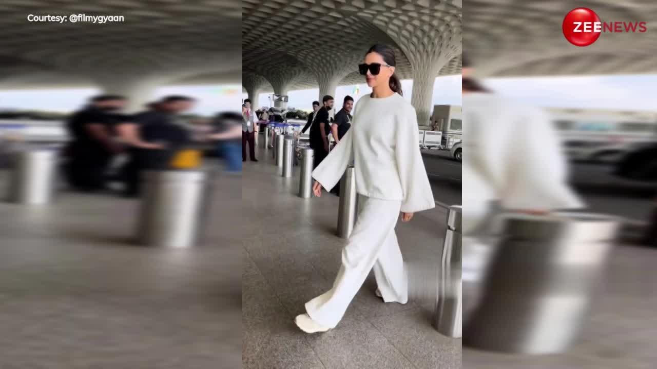 Deepika Padukone ढीले-ढाले कपड़े पहन पहुंच गईं एयरपोर्ट; स्माइल देख बोले लोग- इतनी खुशी क्या मिल गया दीदी?