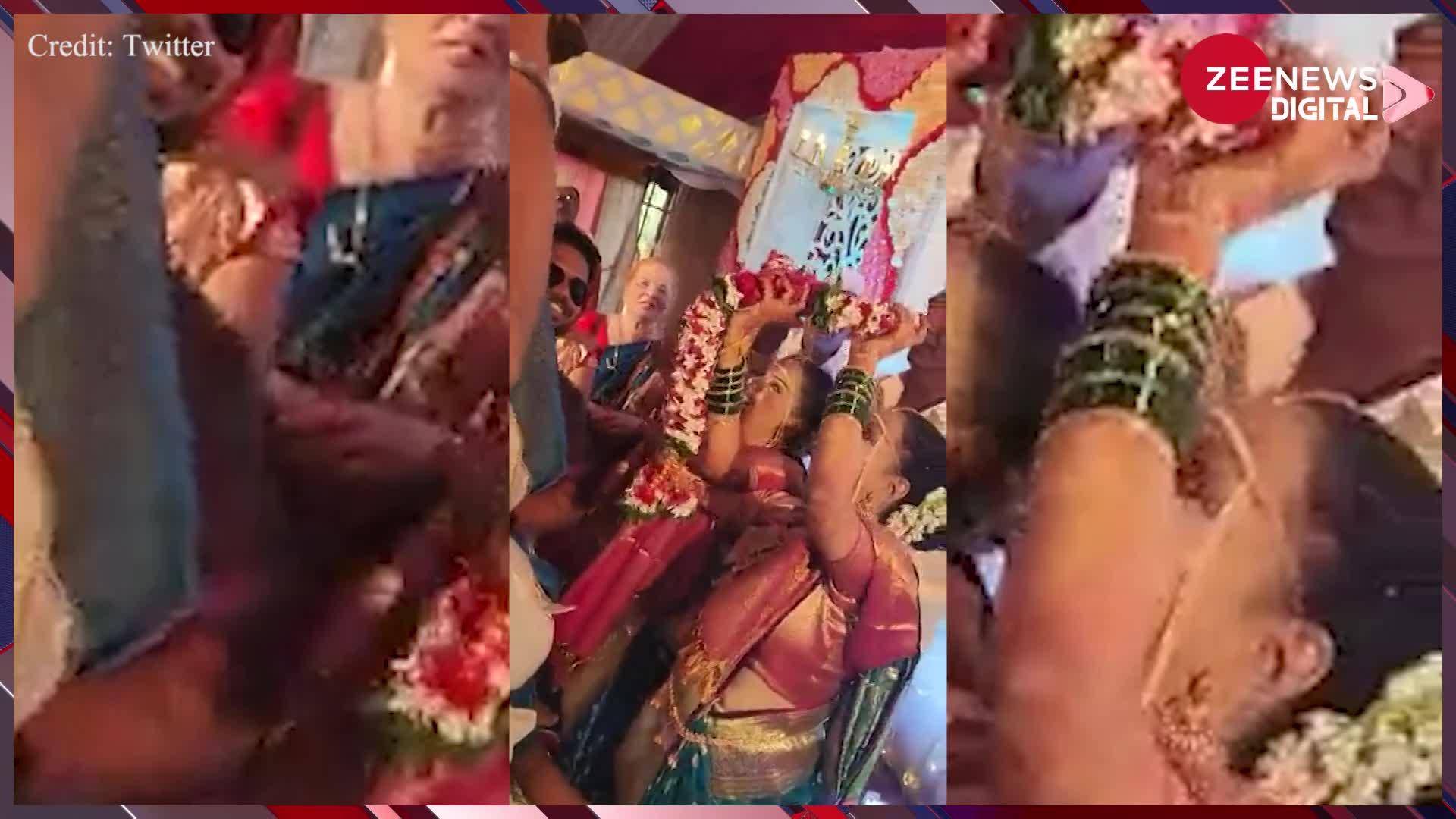 Unique Marriage Video: 'दुल्हा एक, दुल्हन दो' - महाराष्ट्र में जुड़वा बहनों ने रचाई अनोखी शादी, देखें वायरल वीडियो