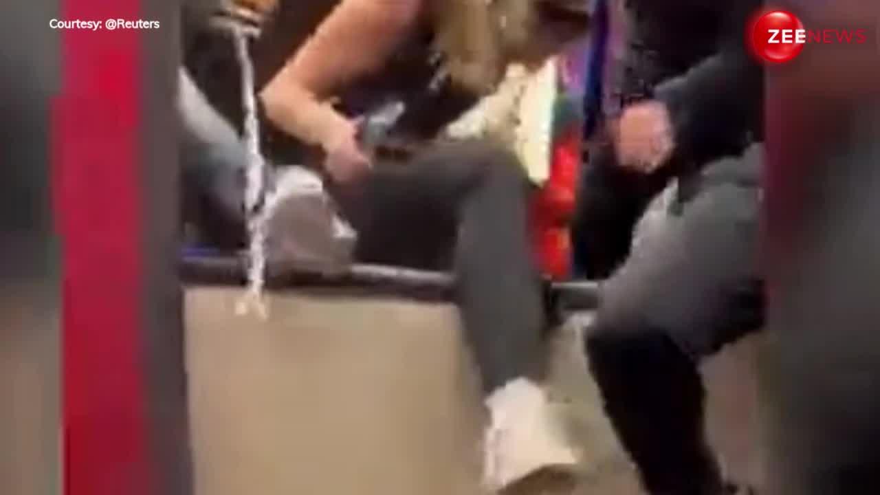 Metro Viral Video: अचानक भरने लगा मेट्रो में धुआं..  जान बचाने के लिए यात्रियों ने किया ये काम, देख दंग रह गए लोग