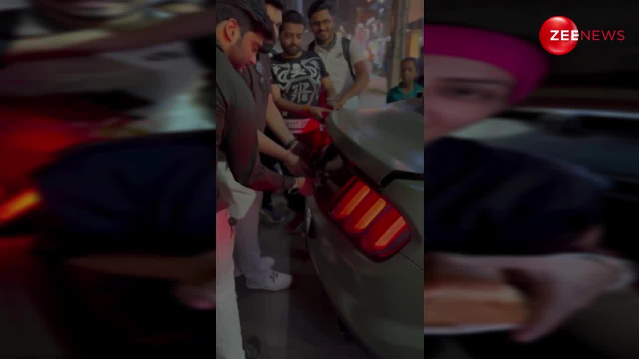 1 करोड़ की गाड़ी चलाती दिखी दिल्ली की फेमस वड़ा पाव गर्ल, वीडियो से सोशल मीडिया पर मचा बवाल