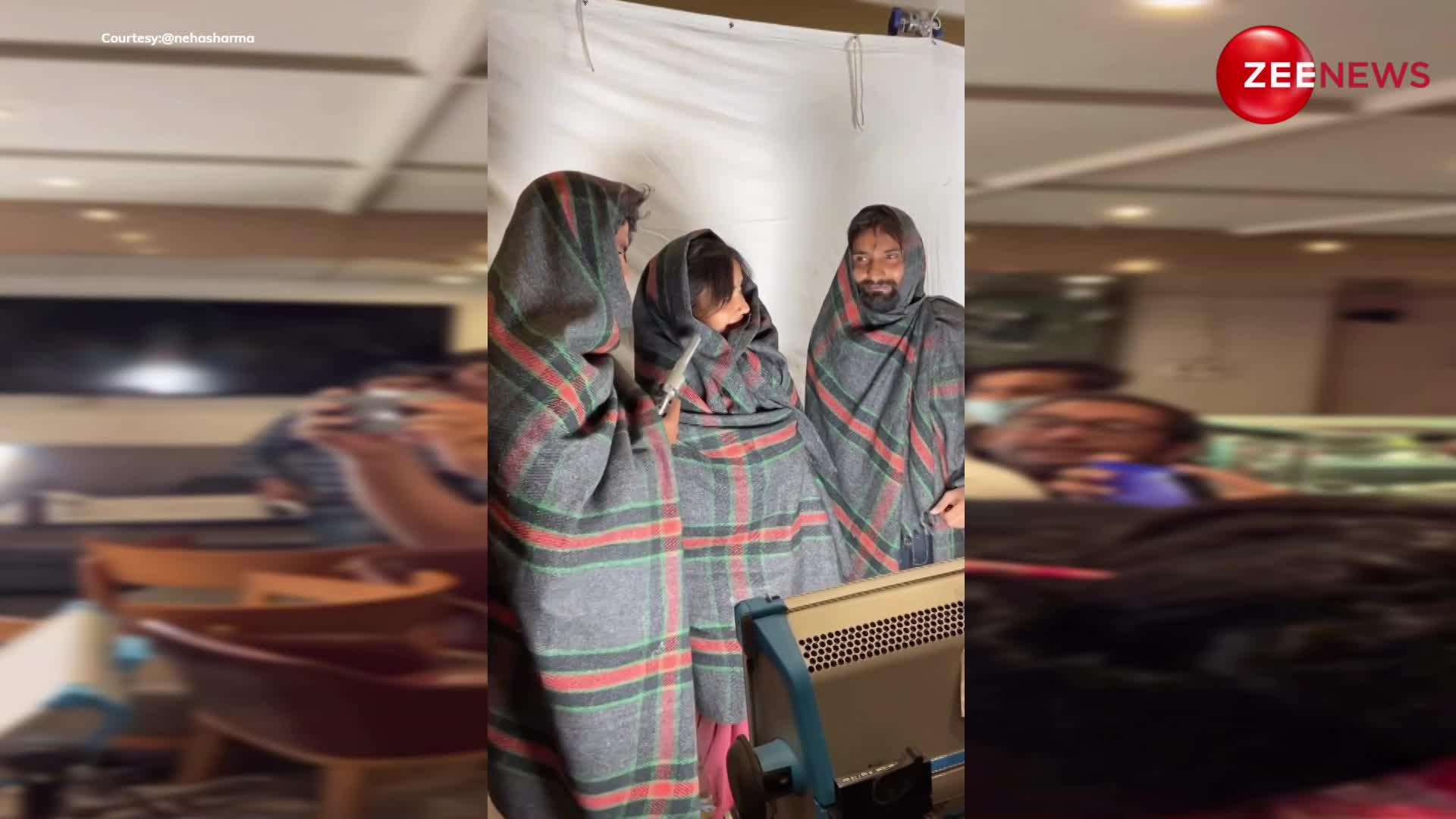 चौकीदार का कंबल लपेट लड़कों के साथ सबके सामने Neha Sharma ने की ऐसी हरकत, देख दादा जी बोले- नेता की बेटी हो तो कुछ भी करोगी