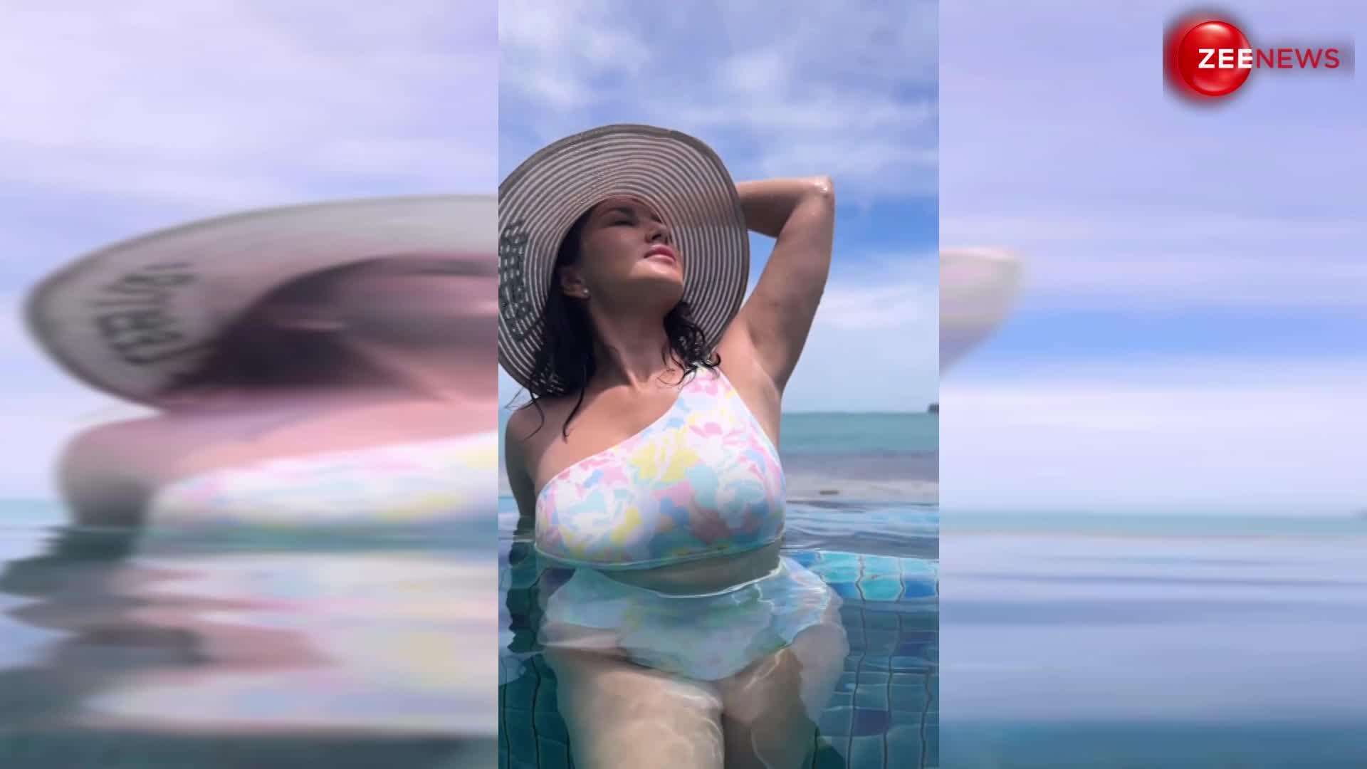 Sunny Leone का जलपरी अवतार, समुद्र किनारे ढा रही कहर, VIDEO देख बोले लोग - 'हाय गर्मी!