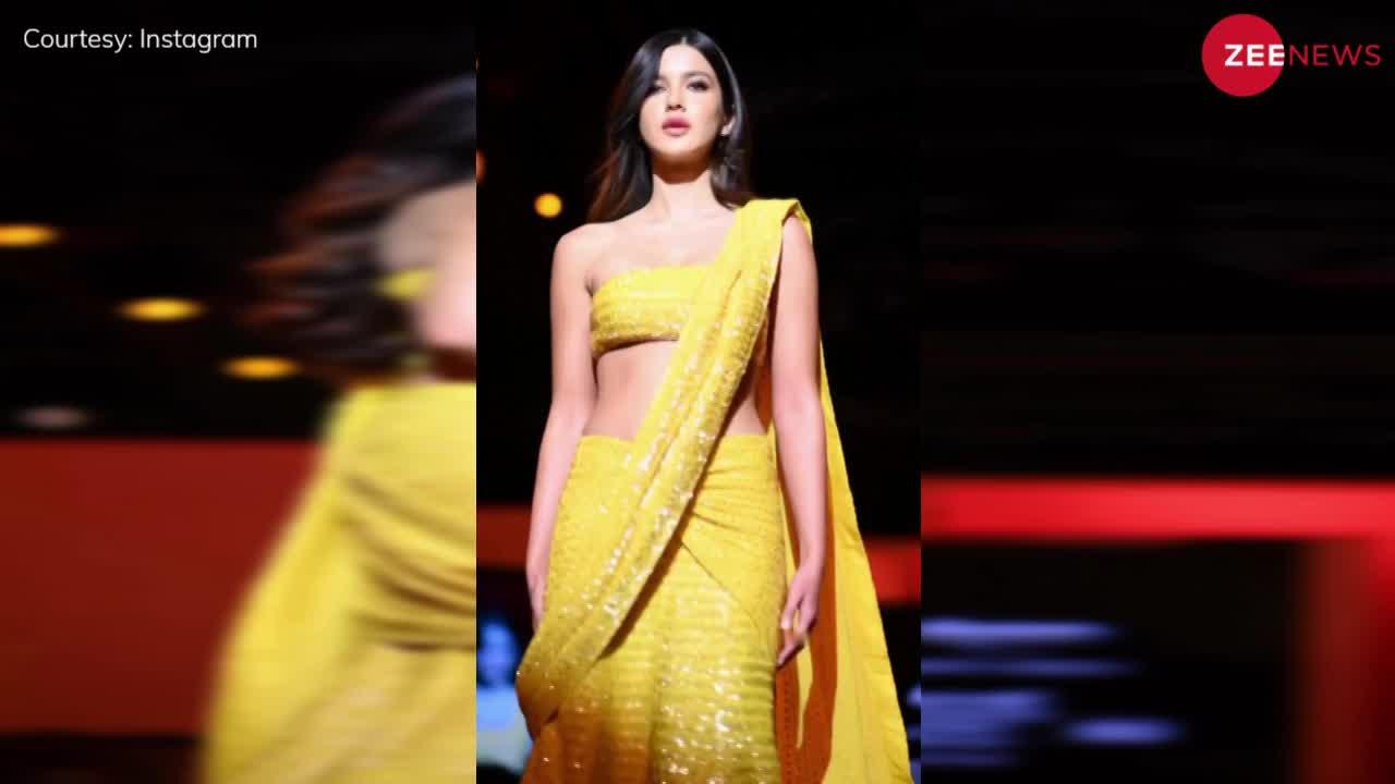 Shanaya Kapoor ने रैंप शो पर पहना ऐसा ब्लाउज, नजरें हटाना हो जाएगा मुश्किल; लोग बोले- अदाओं से हार्ट फेल न हो जाए