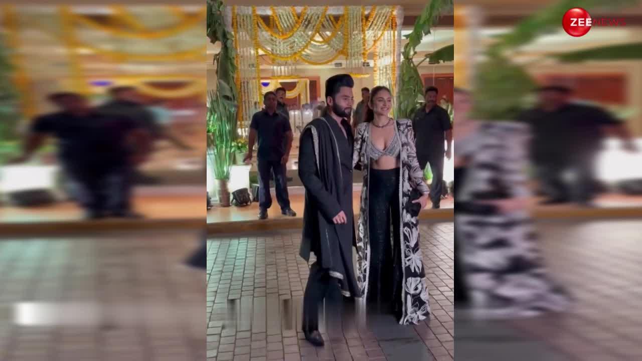 Rakul Preet Singh and Jackky का रोमांटिक वीडियो हुआ वायरल, शादी में एक अलग अंदाज में नजर आए ये कपल
