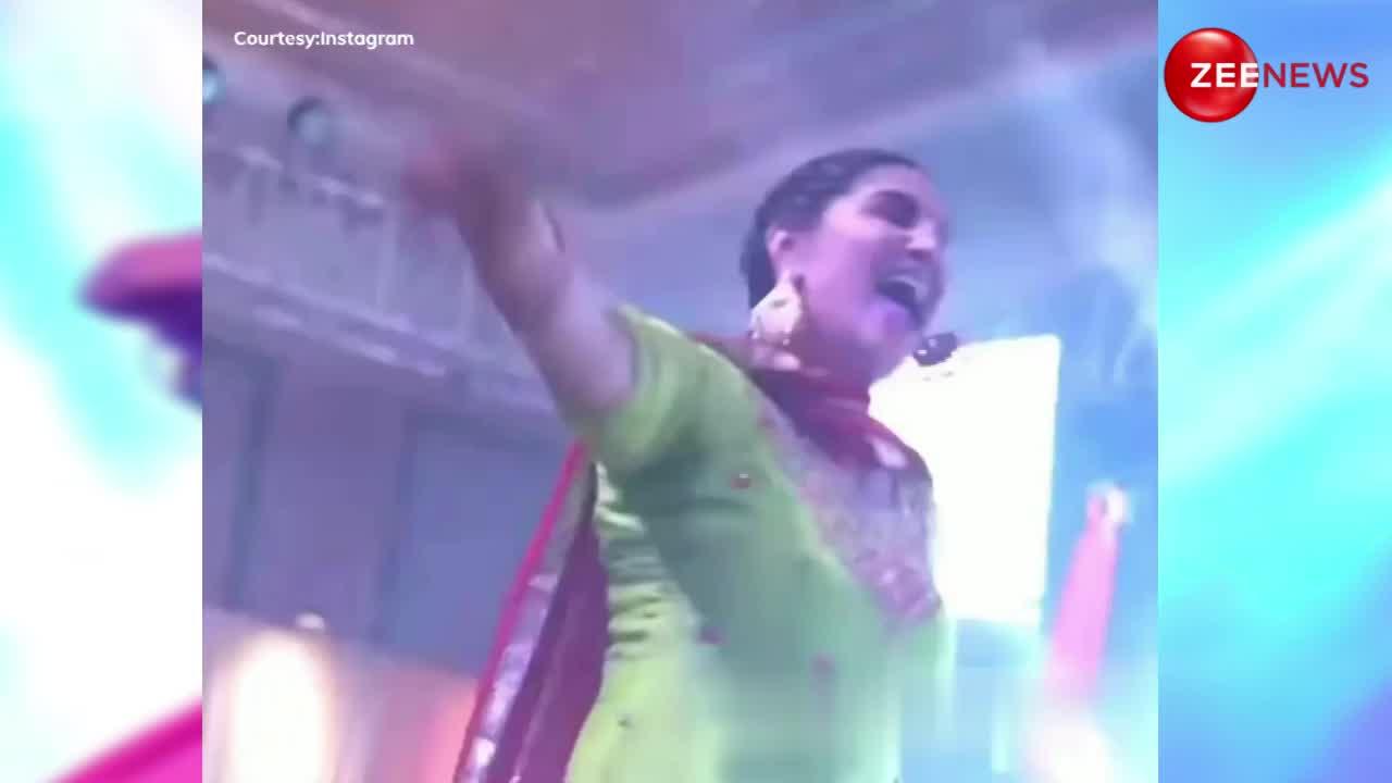Sapna Choudhary ने किया ऐसा डांस, ताऊ बोले- हमें भी ठुमका लगाना सीखा दो