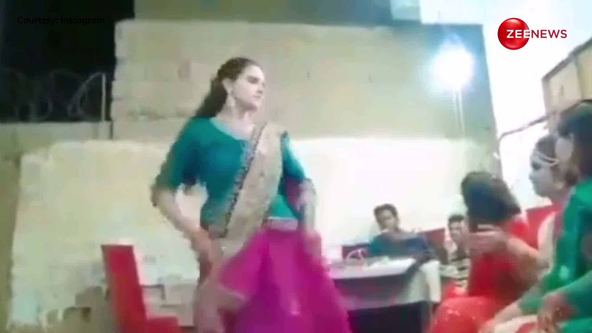 पाकिस्तानी भाभी सीमा हैदर ने छोड़ी शर्म, सचिन को छोड़ गैर मर्दों से सामने किया बॉलीवुड गाने पर डांस