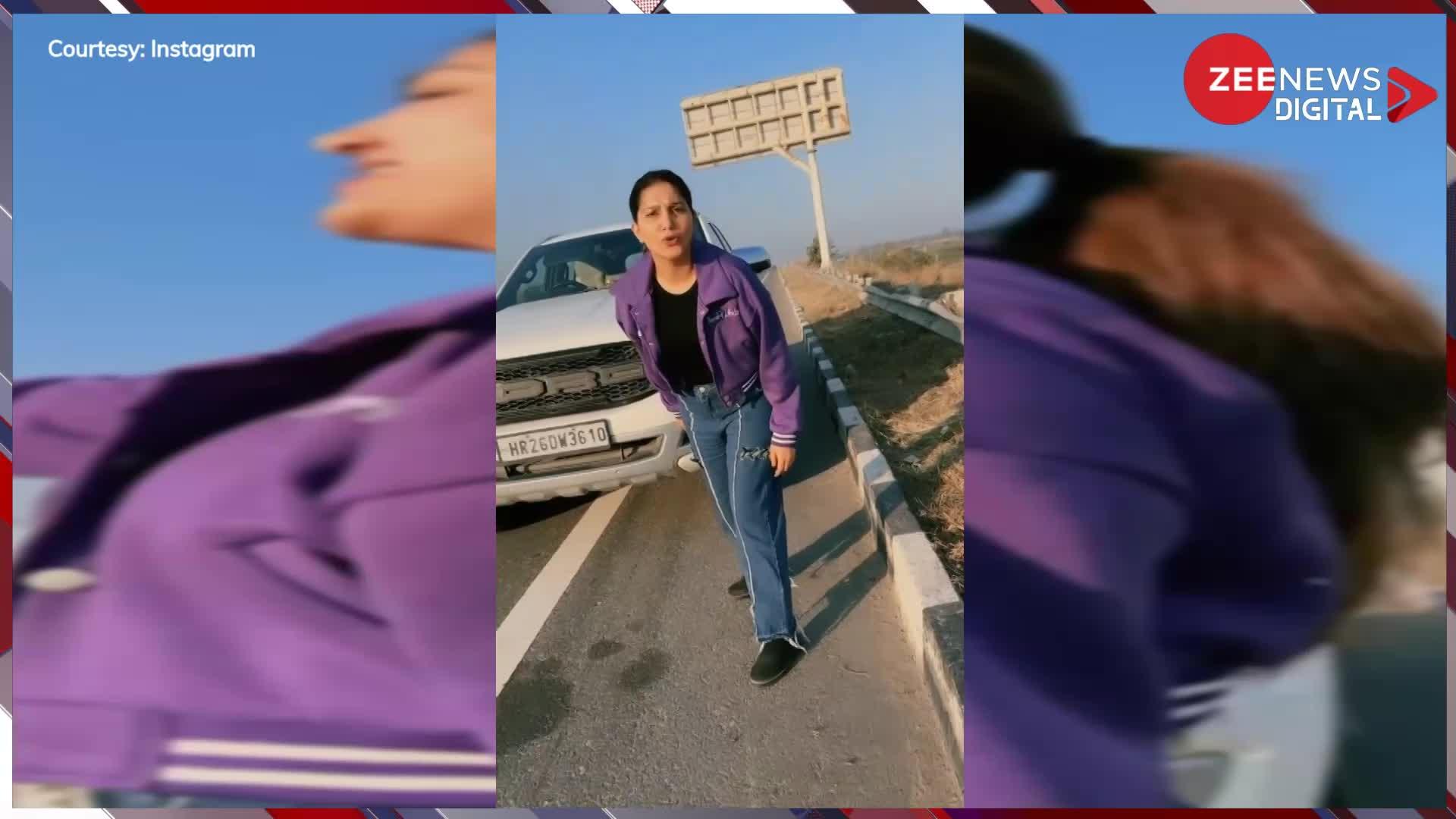 बीच सड़क पर गाड़ी रोक Sapna choudhary ने किया धांसू डांस, वीडियो देख फैंस के दिलों में मची हलचल