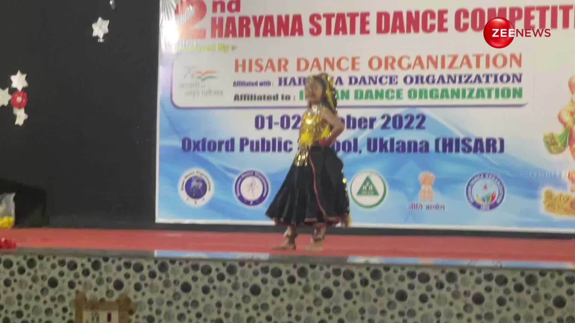 हिसार की रहने वाली 4 साल की लड़की ने स्टेज पर डांस करके Sapna Chaudhary को भी चटा दी धूल, देखें ये वीडियो