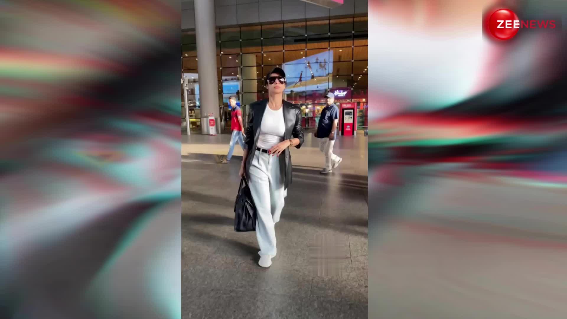 टाइट टॉप ढीली पैंट पहन एयरपोर्ट पर जल्दी में स्पॉट हुईं Malaika Arora, इस लुक में देख आंटी बोलीं- ये कौन सा फैशन हुआ