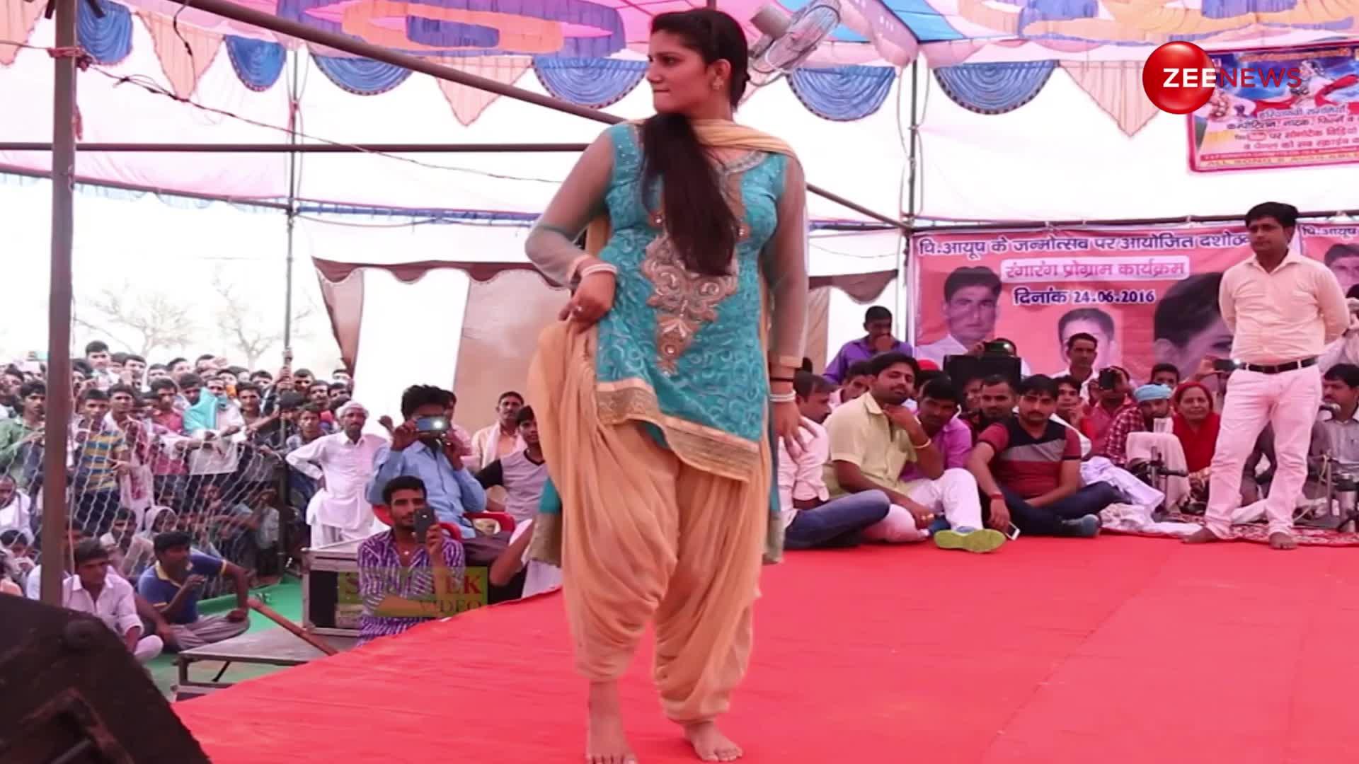 'मड़कन आली जुत्ती' गाने पर Sapna Choudhary ने गांव के 9 लाख लोगों के सामने मटकाई ऐसी कमर, मूव्स देख अटक गई लोगों की निगाहें
