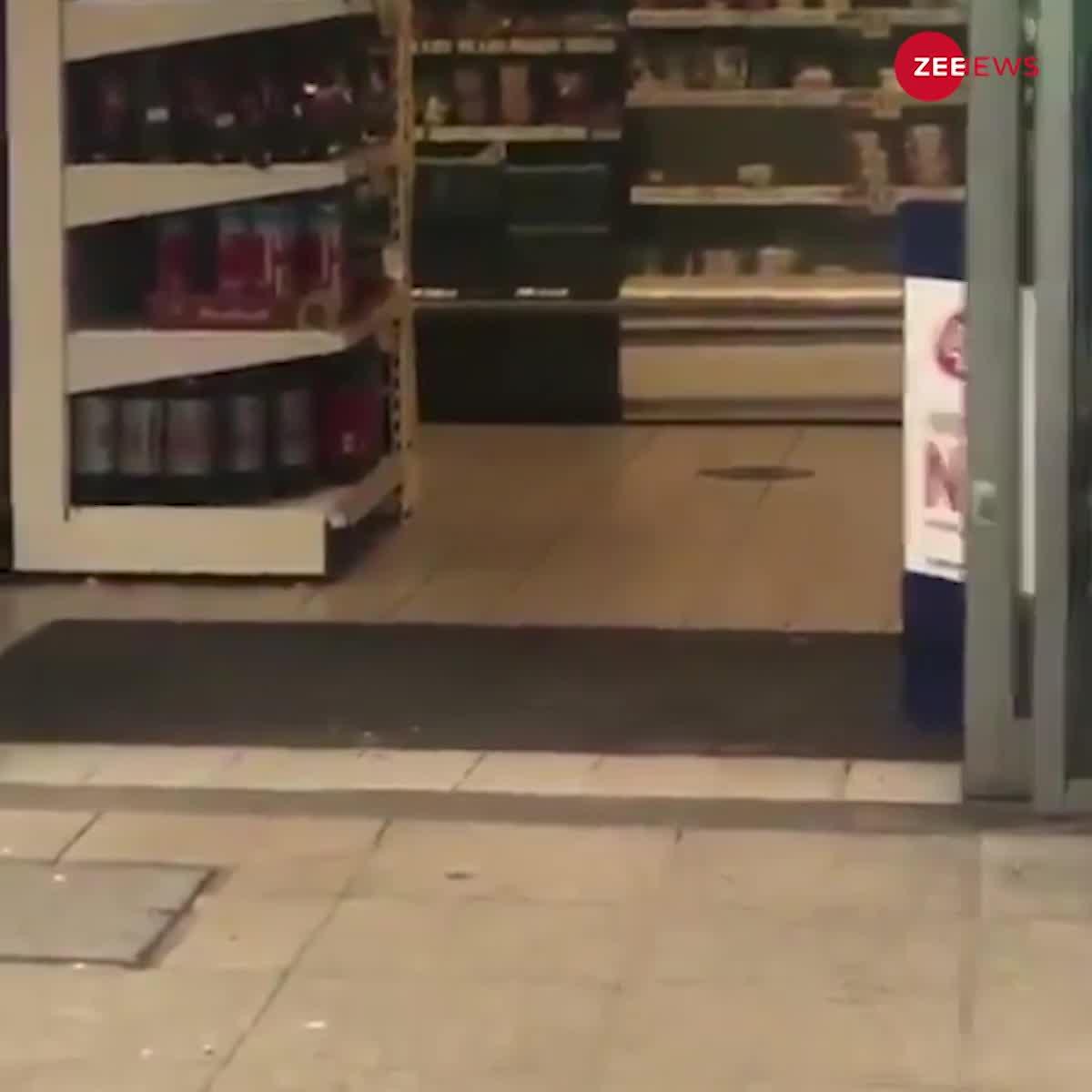 Viral Video: मॉल बाहर खड़ी चिड़िया यूं घुसी अंदर, फिर चोरी करके लाई चिप्स का पैकेट