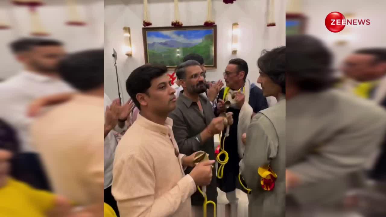 Suniel Shetty, Jackie shroff और Pankaj Tripathi पहुंचे Eknath Shinde के घर, मंजीरा बजाकर की गणेश आरती