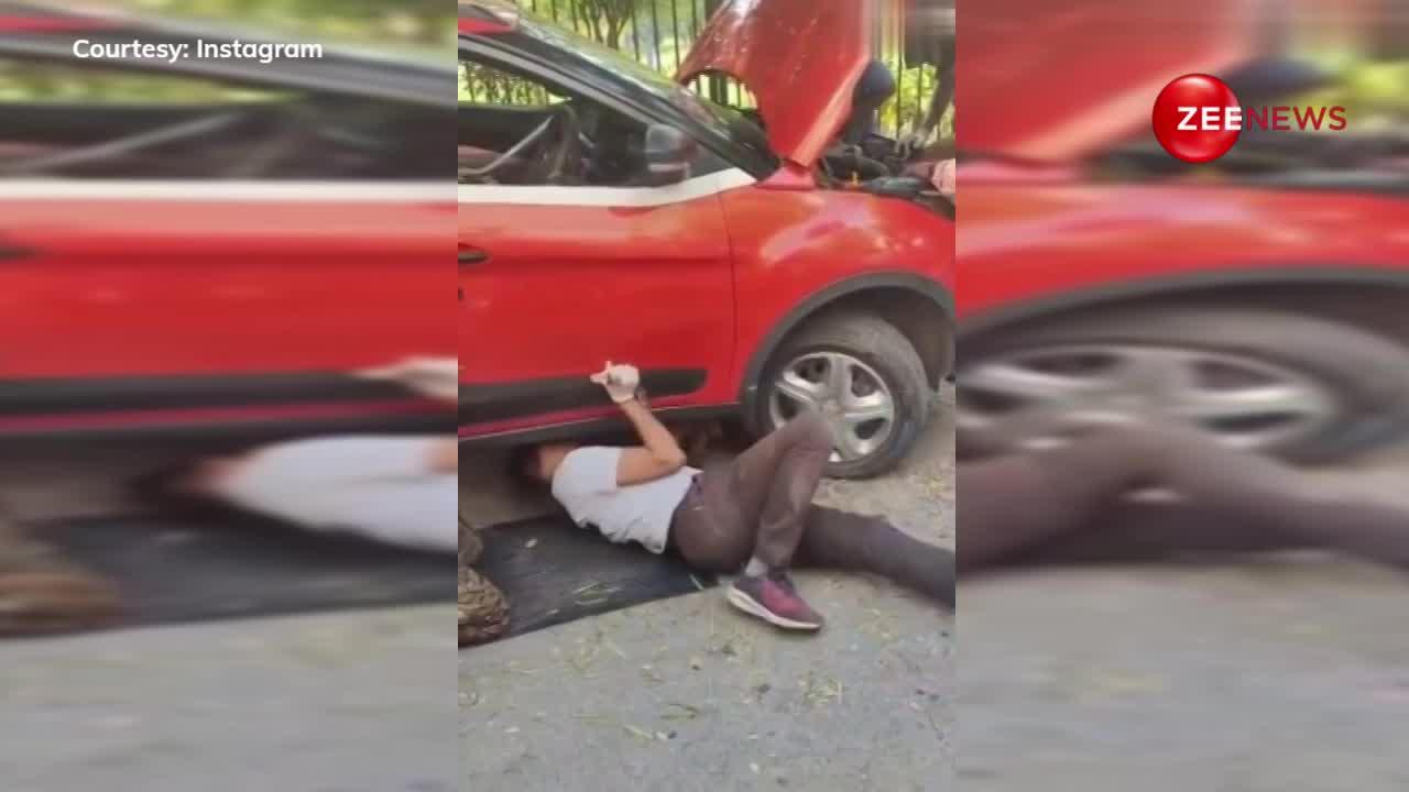 Video: कार की बोनट में छिपा बैठा था 10 फुट का अजगर, निकलवाने के लिए बुलानी पड़ी पुलिस