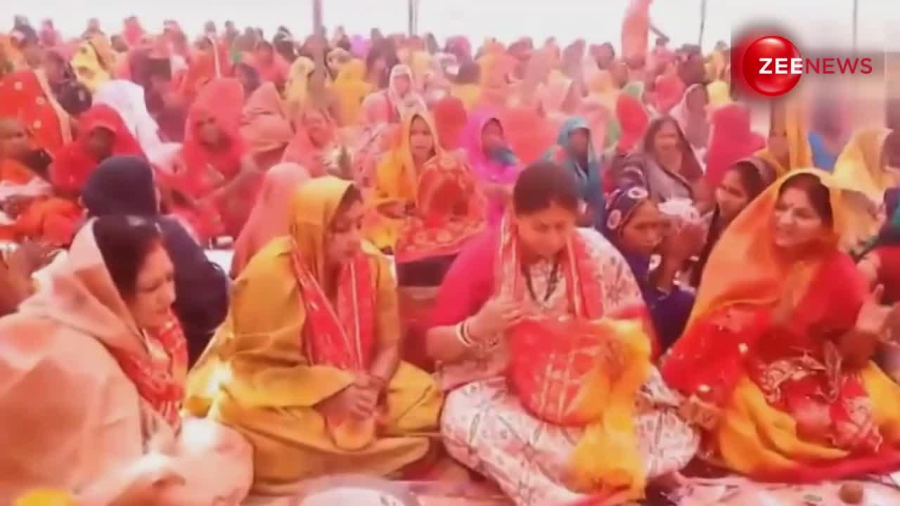 Amethi: चुनाव के बीच दुखदुरिया कार्यक्रम में माता गौरी का आशीर्वाद लेने पहुंची Smriti Irani,  सामने आया वीडियो