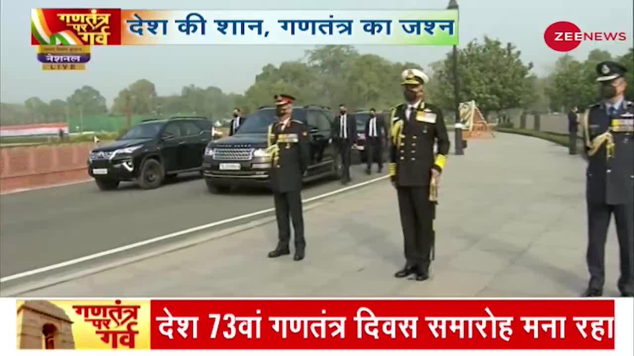 प्रधानमंत्री नरेंद्र मोदी ने राष्ट्रीय युद्ध स्मारक का किया दौरा