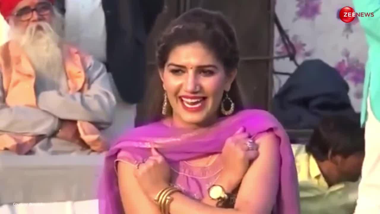 Sapna Choudhary ने 'खुले खुले बाल' गाने पर डांस कर मचा दी धूम, Video देख आप भी थिरकने पर हो जाएंगे मजबूर!
