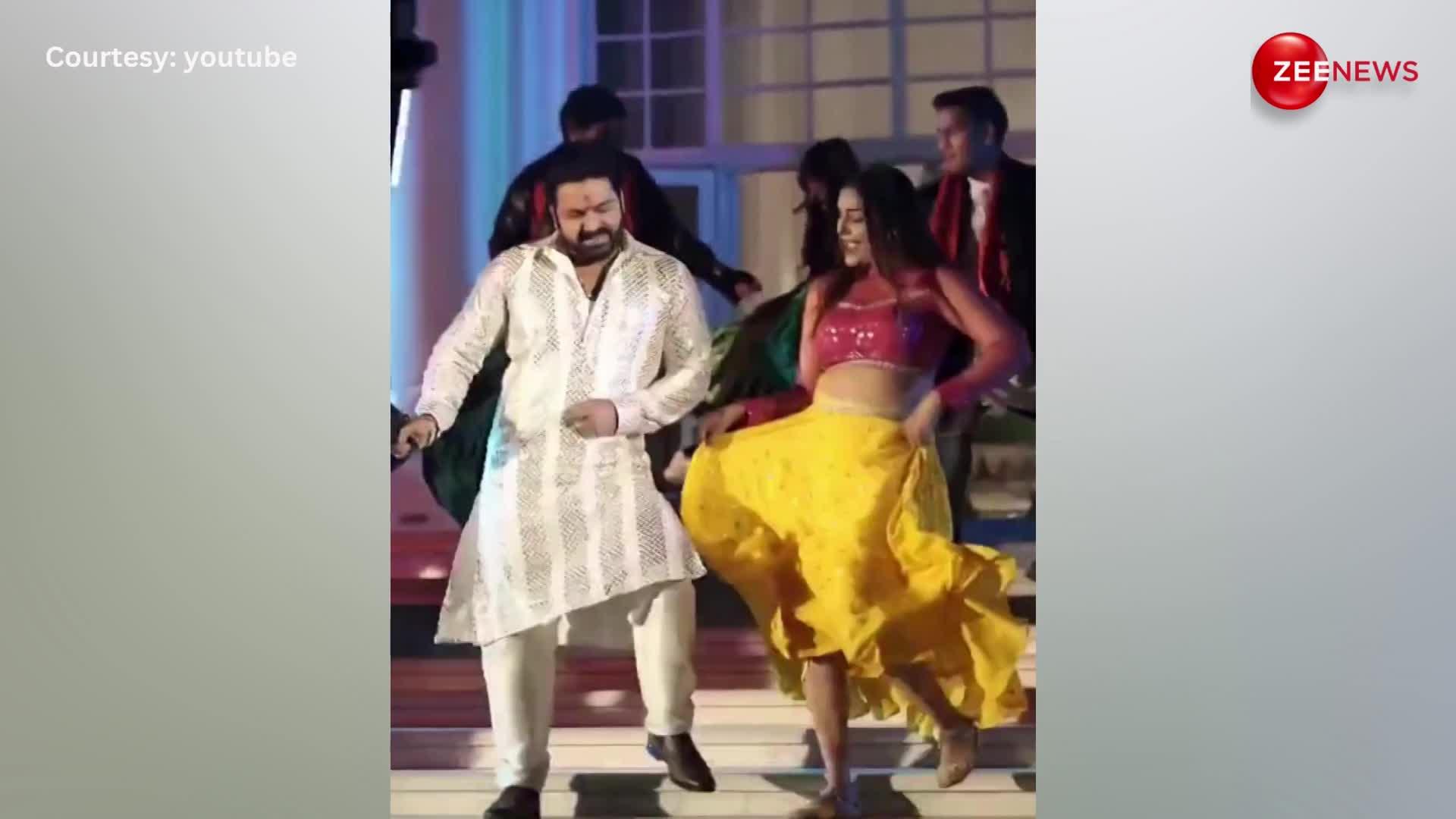 भोजपुरी गाना हरियाणवी ठुमके! Sapna Choudhary ने Pawan Singh के साथ मारे ऐसे ठुमके कि लूट ली महफिल