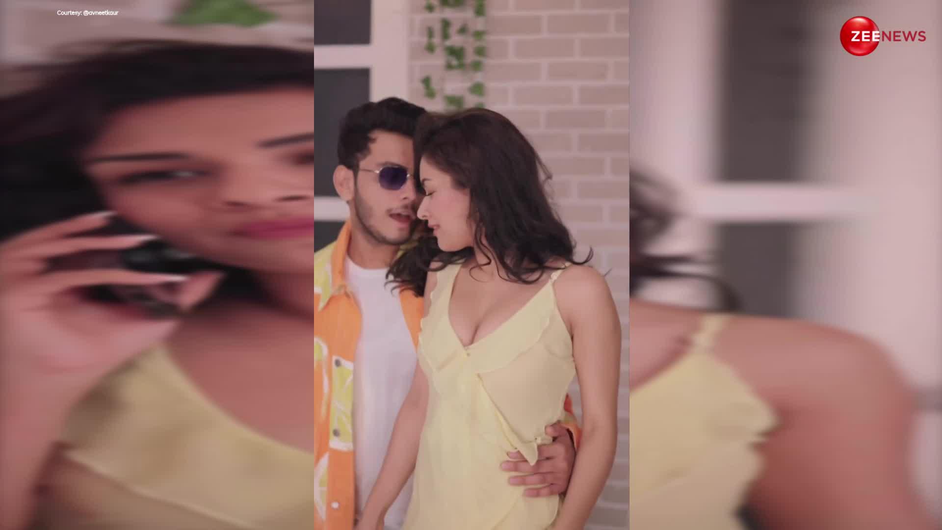 Avneet kaur ने सिजलिंग अदाओं से बिखेरा जलवा, रिवीलिंग ड्रेस पहन कैमरे के सामने दिए कई पोज, VIDEO हुआ वायरल