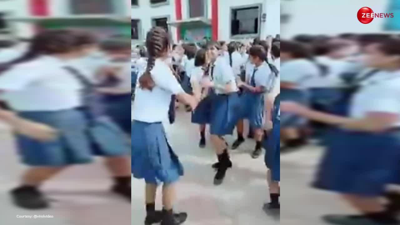 यूनिफार्म पहने स्कूल की लड़कियों ने Sapna Choudhary के गाने पर किया धांसू डांस, देख देसी क्वीन भी हो गई फैन