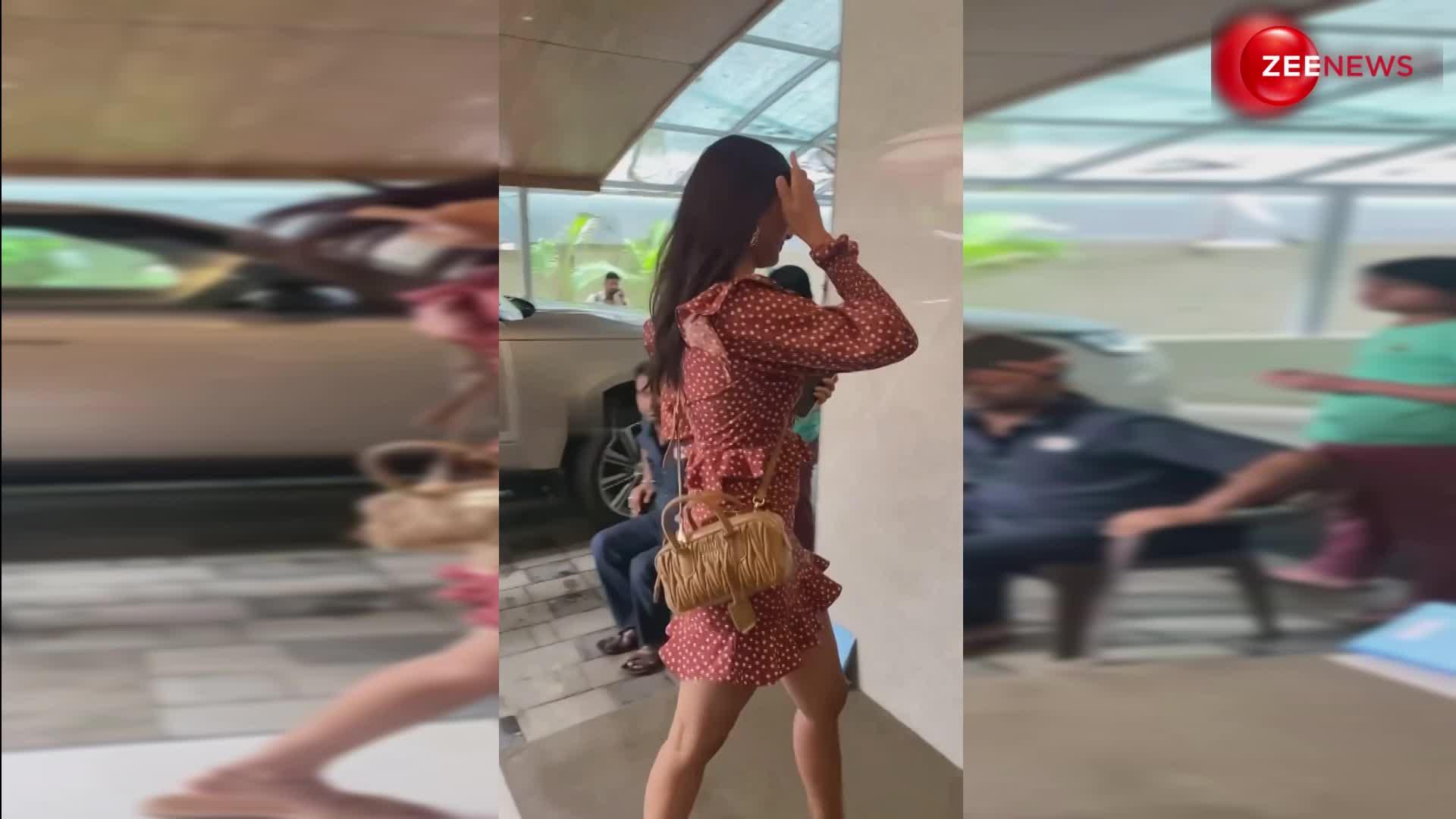 मिनी ड्रेस में Pooja Hegde ने बिखेरा जलवा, क्यूटनेस देख पिघल गया लोगों का दिल, जमकर वायरल हो रहा वीडियो