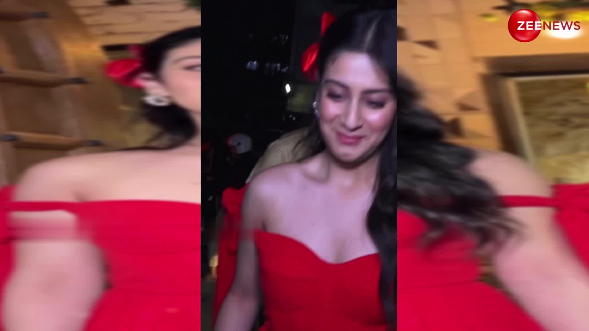 Bigg Boss फेम Isha Malviya ने  रेड ड्रेस पहन ढाया कहर, लुक देख फैंस हुए दीवाने-video