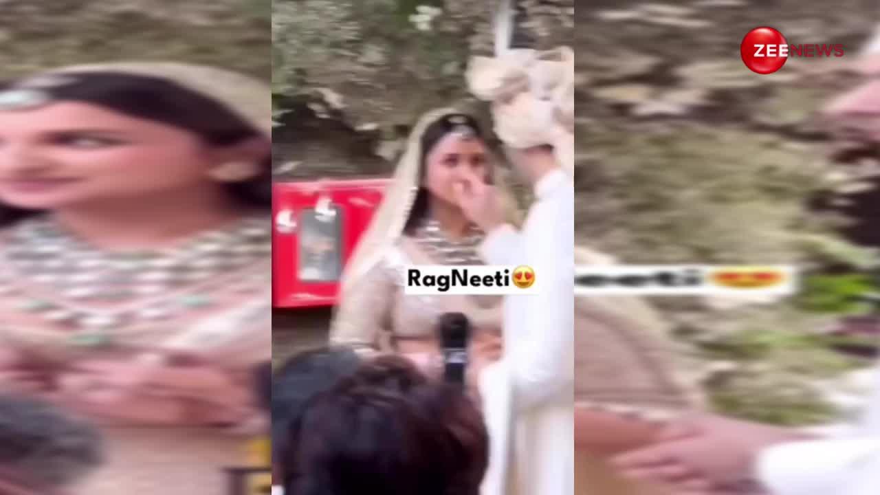 परिणीति-राघव का शादी के मंडप का नया वीडियो आया सामने, एक-दूसरे की आंखों में खोए दिखे दोनों