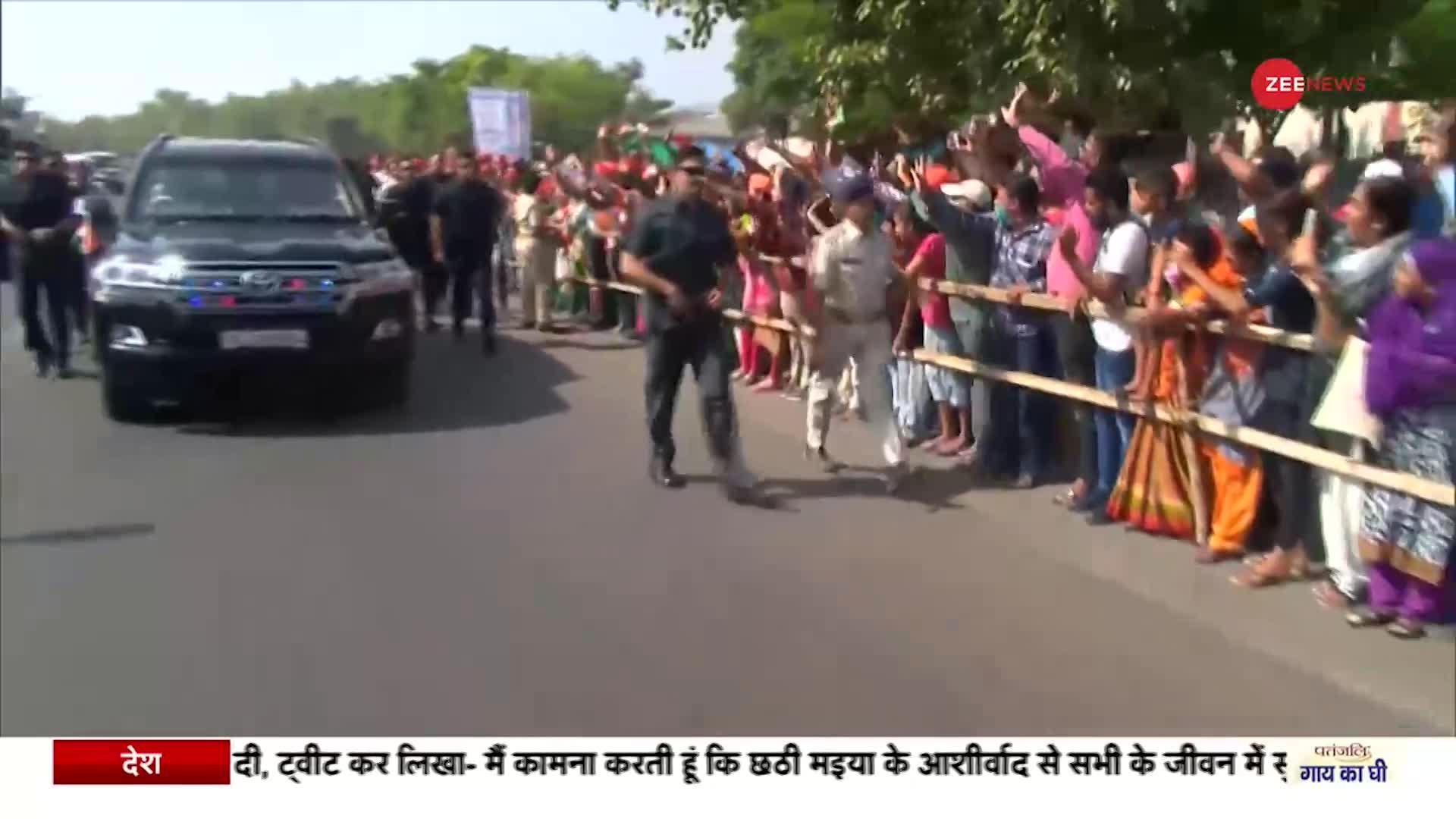 PM Modi Roadshow Vadodara: Gujarat दौरे पर PM Modi, वडोदरा में प्रधानमंत्री ने किया रोडशो