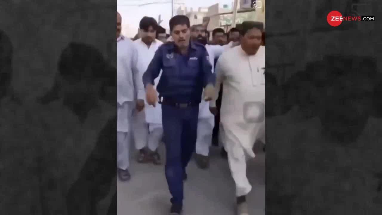 पाकिस्तान : ईशनिंदा पर गार्ड ने मैनेजर को मारी गोली, भीड़ ने किया अभिवादन