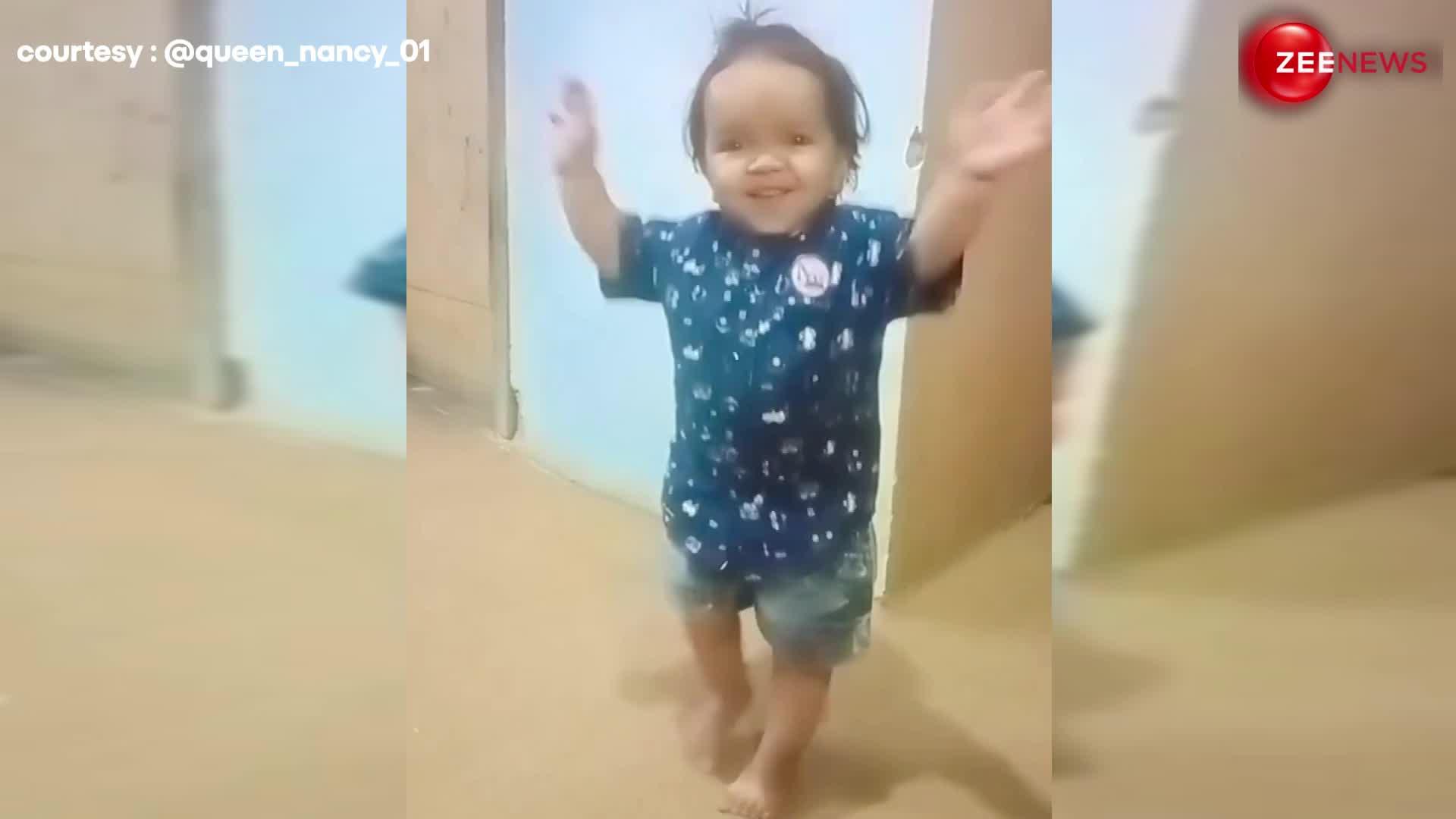 3 साल की बच्ची ने UP वाला ठुमका लगाऊं गाने पर किया धांसू डांस, लोग रिपीट पर देख रहे VIDEO