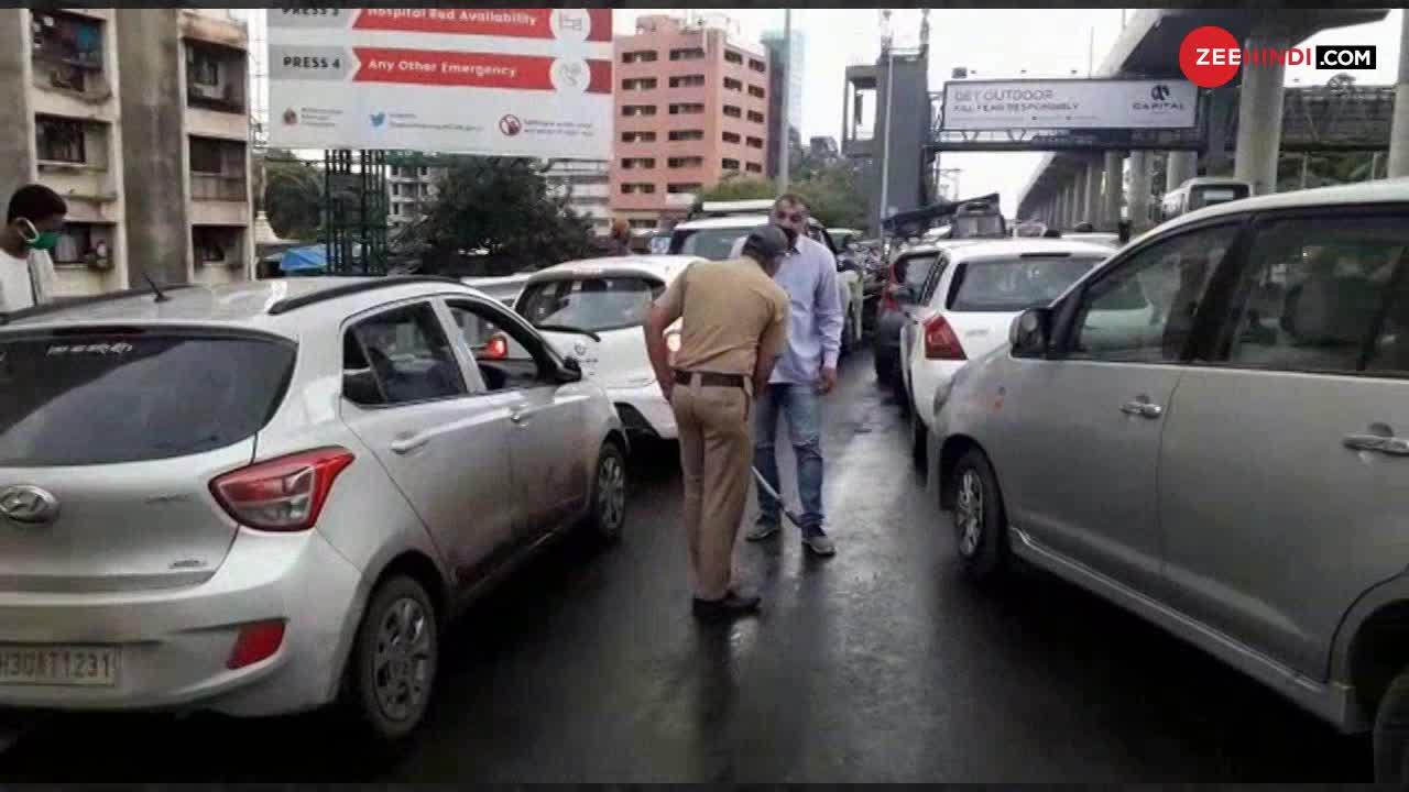 मुंबई पुलिस ने कोरोना रोकने के लिए लिया नाकाबंदी का सहारा