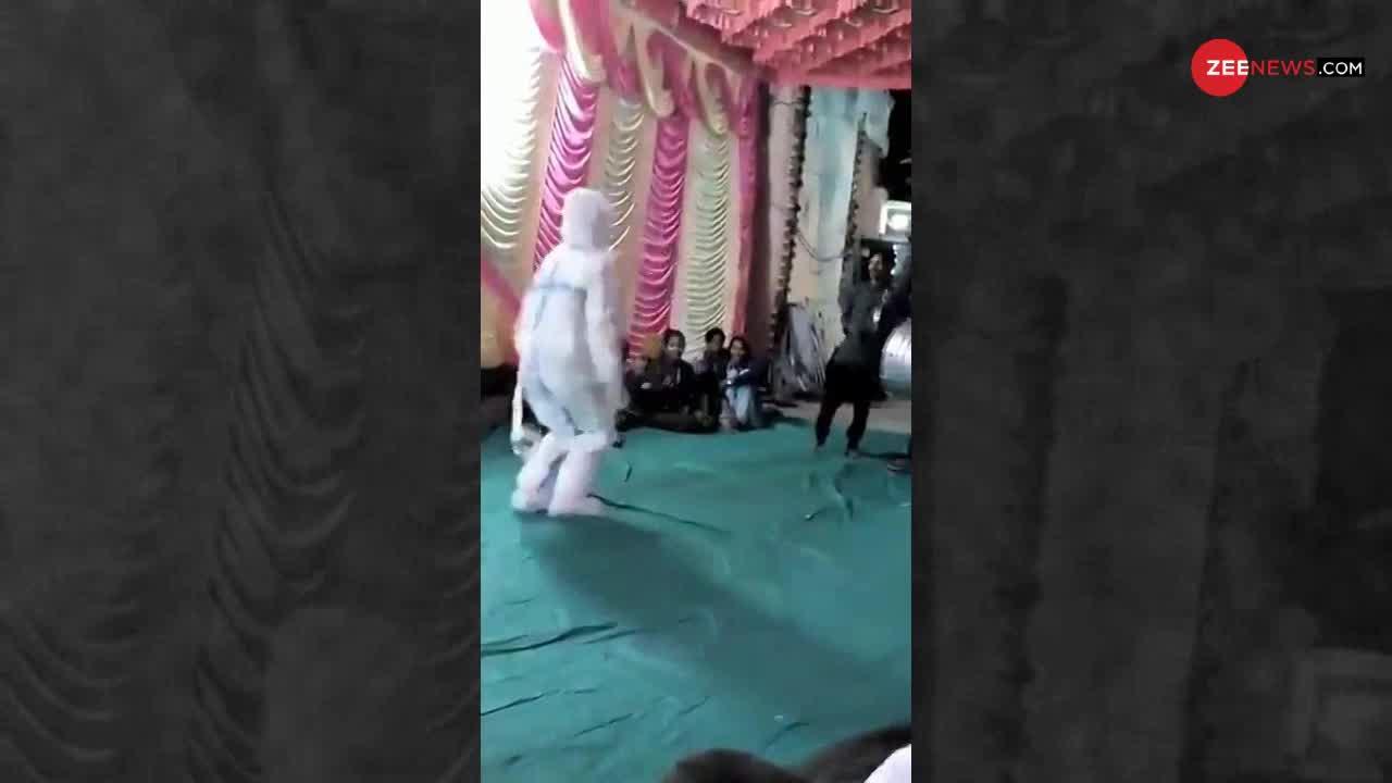शख्स ने PPE किट पहन कर किया शादी में डांस, वायरल हो रहा वीडियो