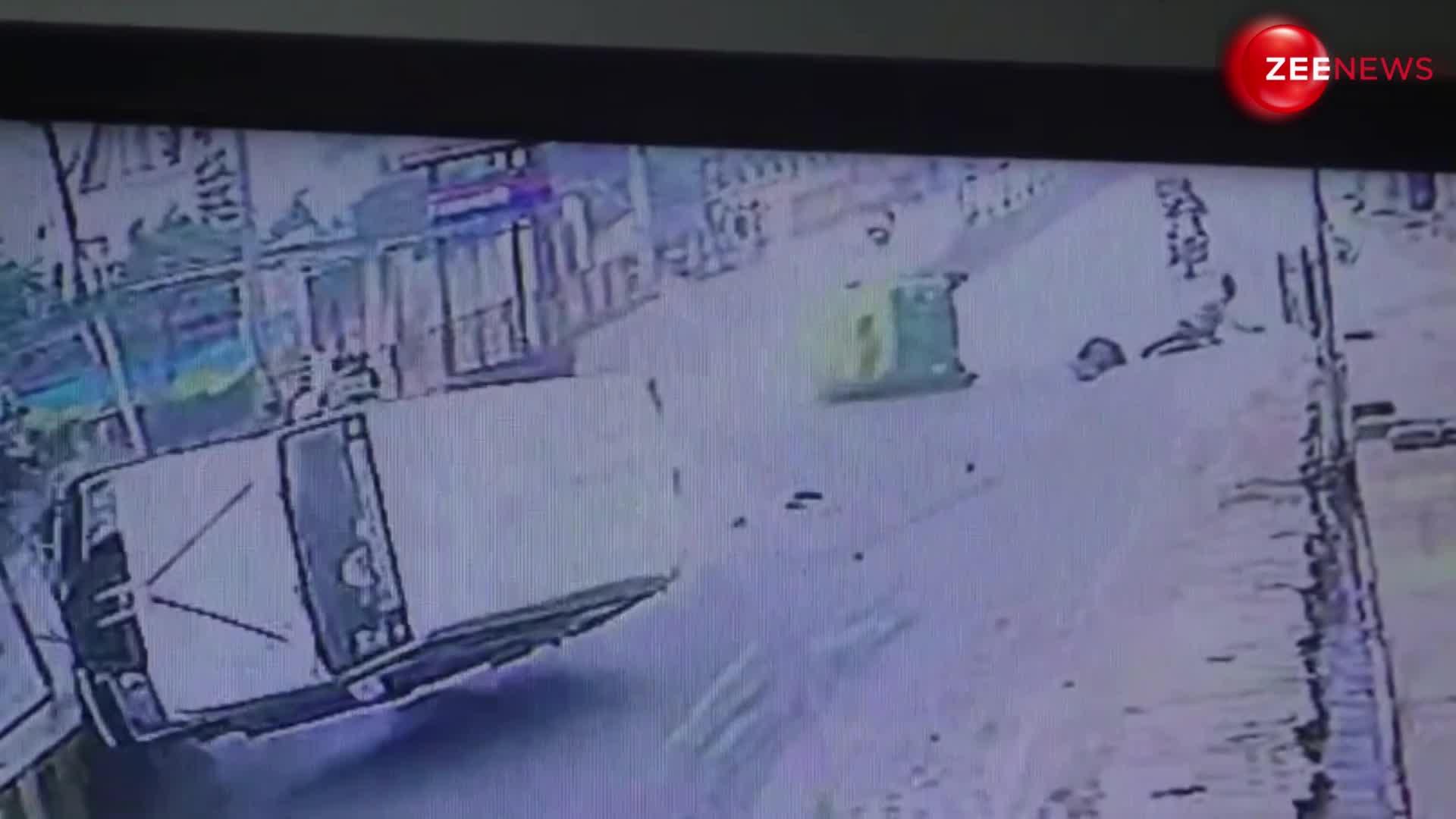 बनारस में ऑटो और बोलेरो के बीच हुई खतरनाक टक्कर, वीडियो हुआ वायरल
