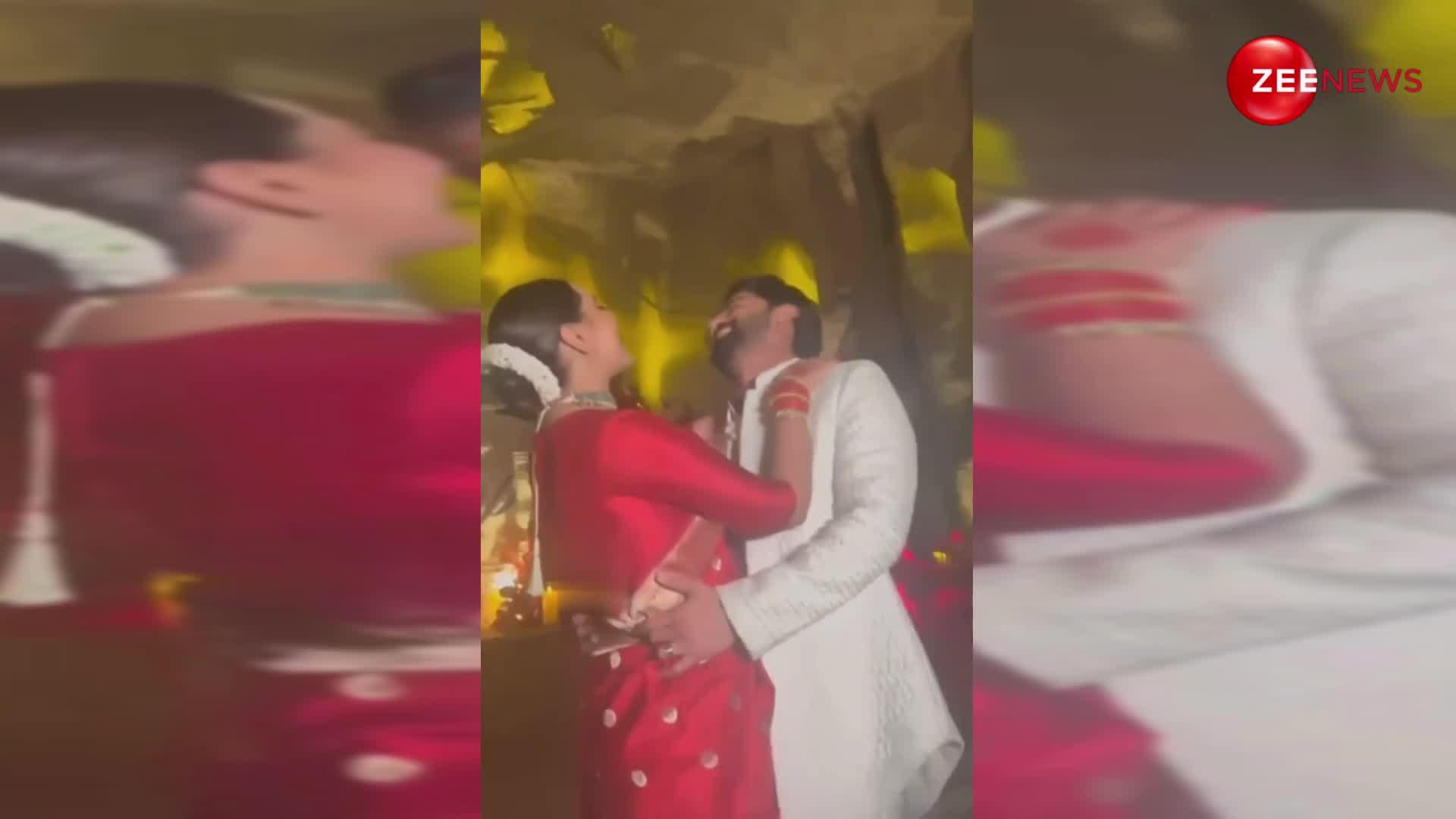 शादी के बाद रोमांटिक हुए Sonakshi और Zaheer, स्टेज पर सबके सामने किया कपल डांस